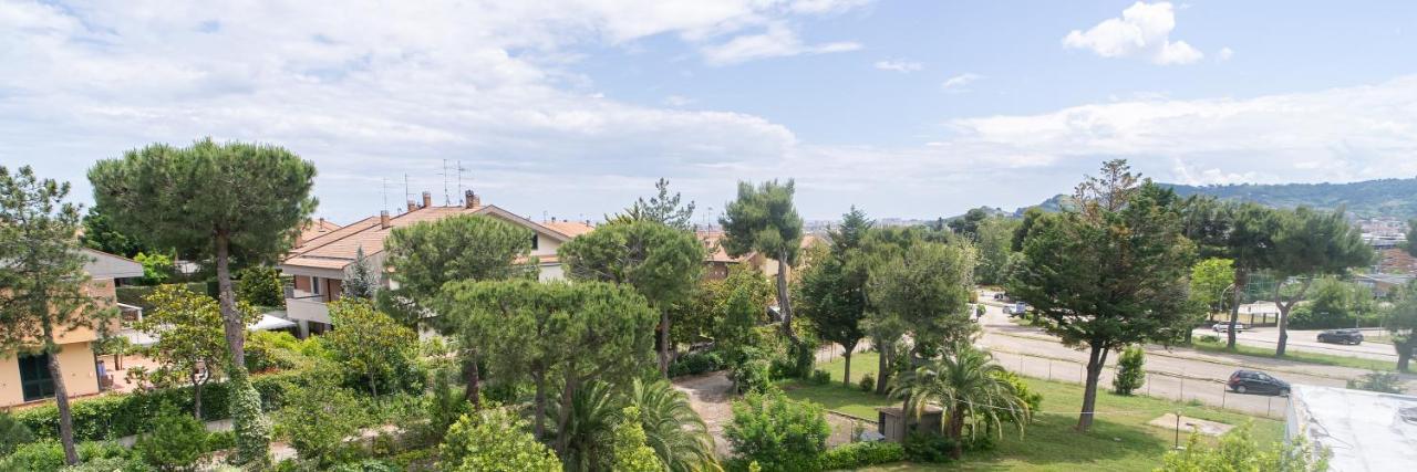 Hotel La Fonte A 300M Uscita A14 Pescara Nord Città Sant'Angelo Buitenkant foto